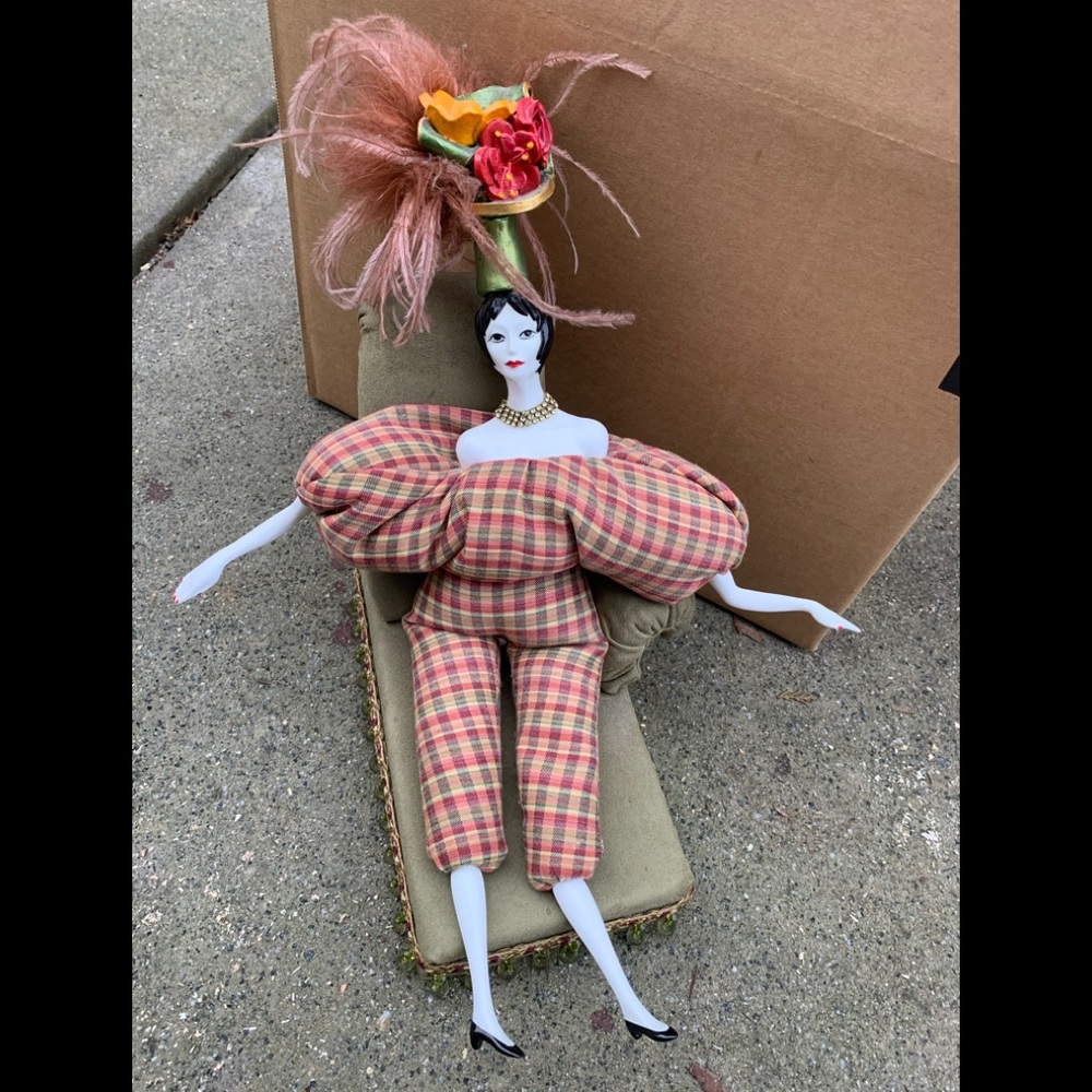 Poupees by Isabelle collectible doll